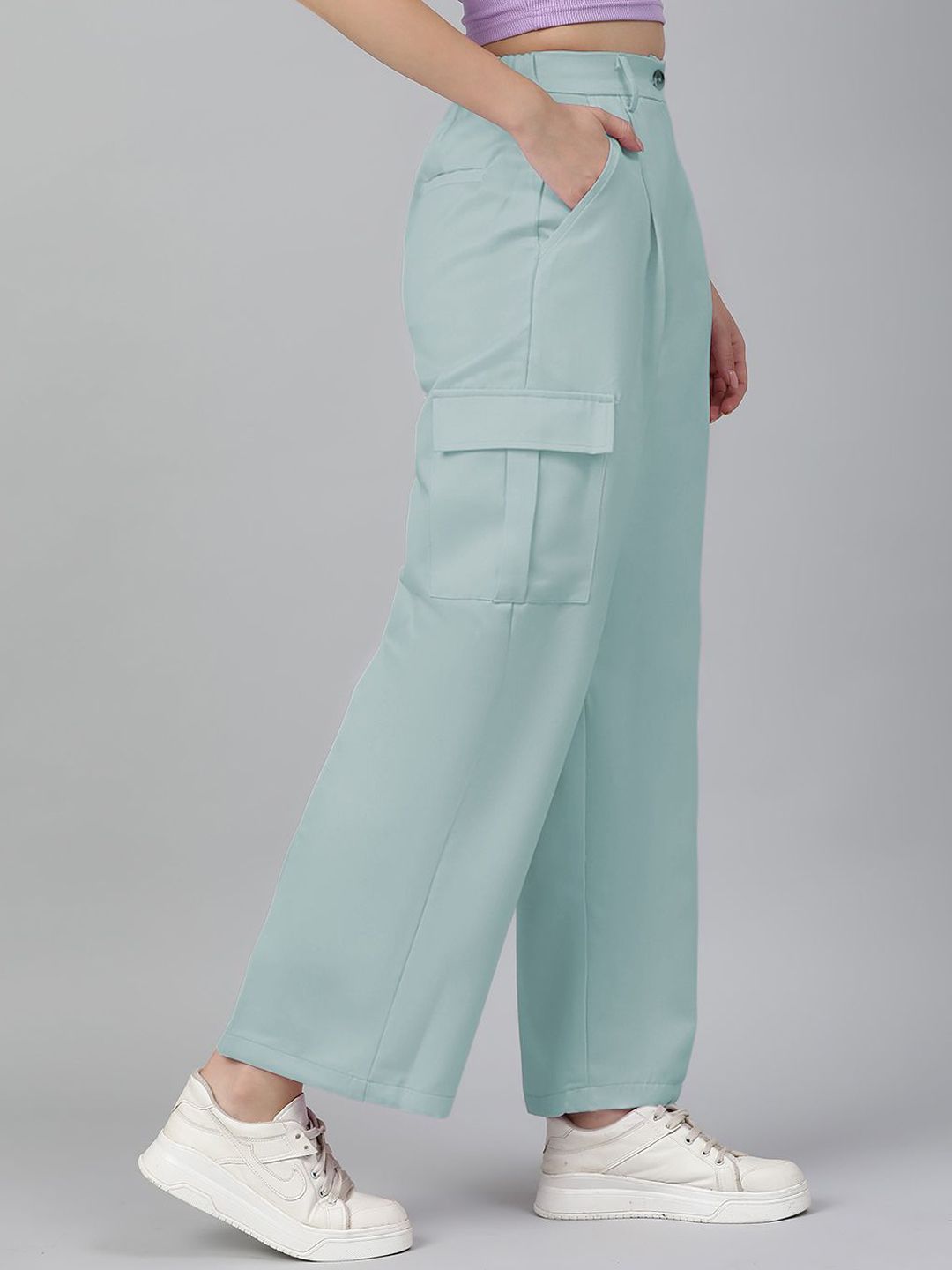 Kotty Women Relaxed Straight Leg Straight Fit High-Rise Easy Wash Pleated Cargos Trousers