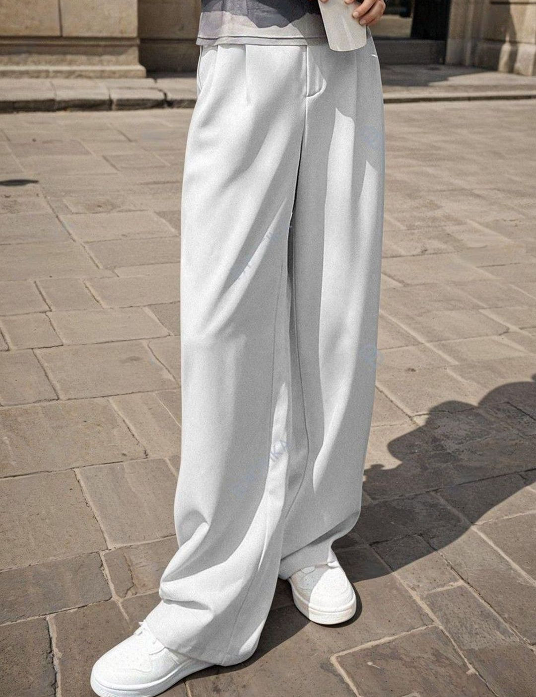 Kotty Women Relaxed Straight Leg Straight Fit High-Rise Easy Wash Trousers