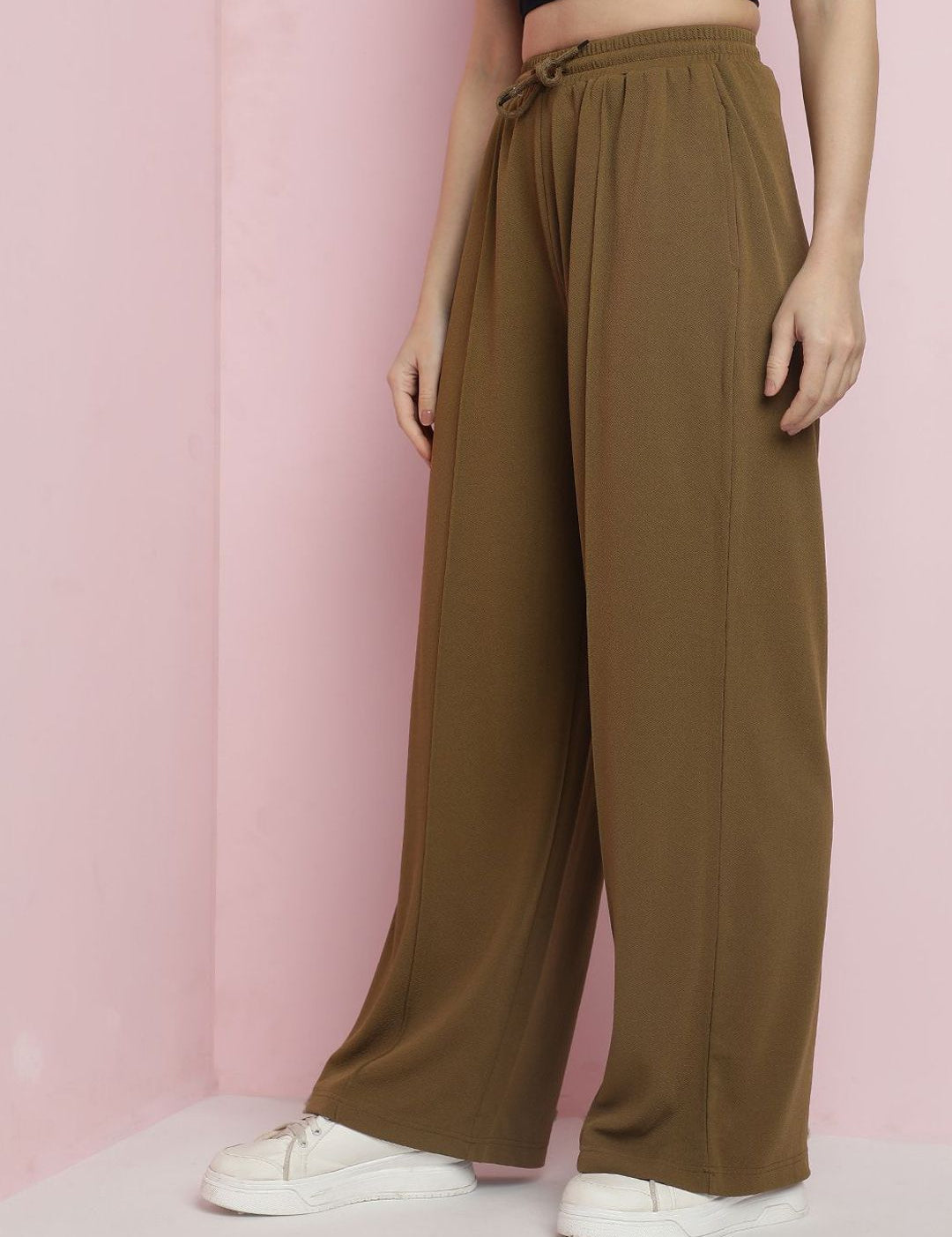 Kotty Women Classic Relaxed High-Rise Pleated Parallel Trousers
