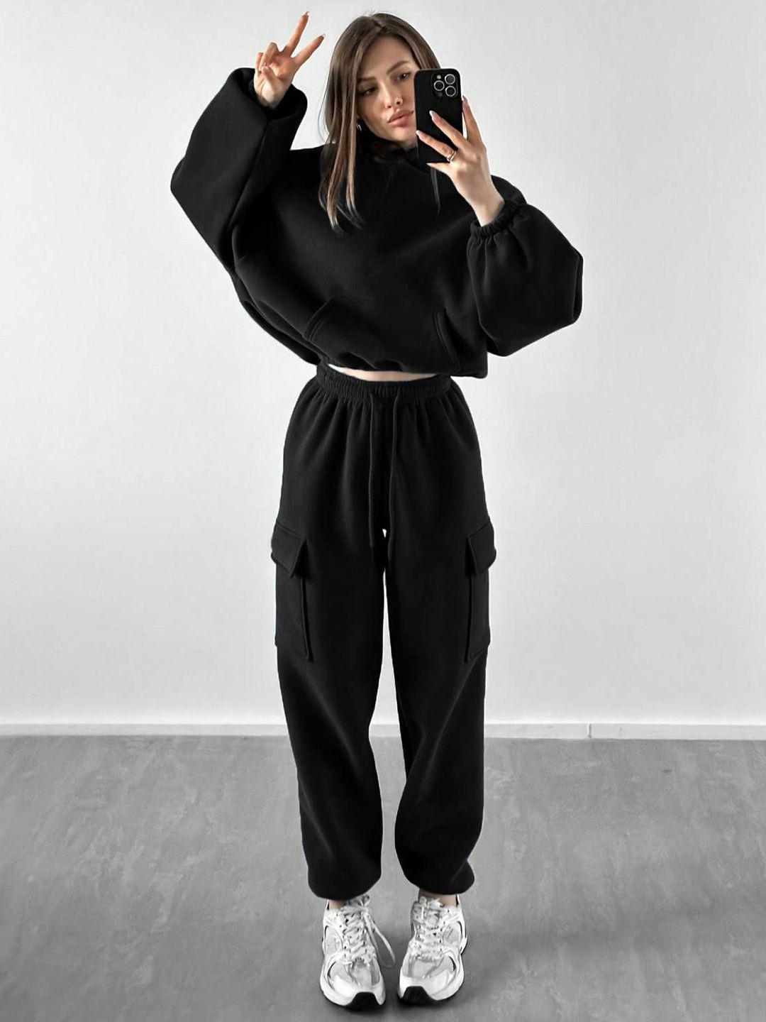 Kotty Hooded Neck Sweatshirt With Joggers 