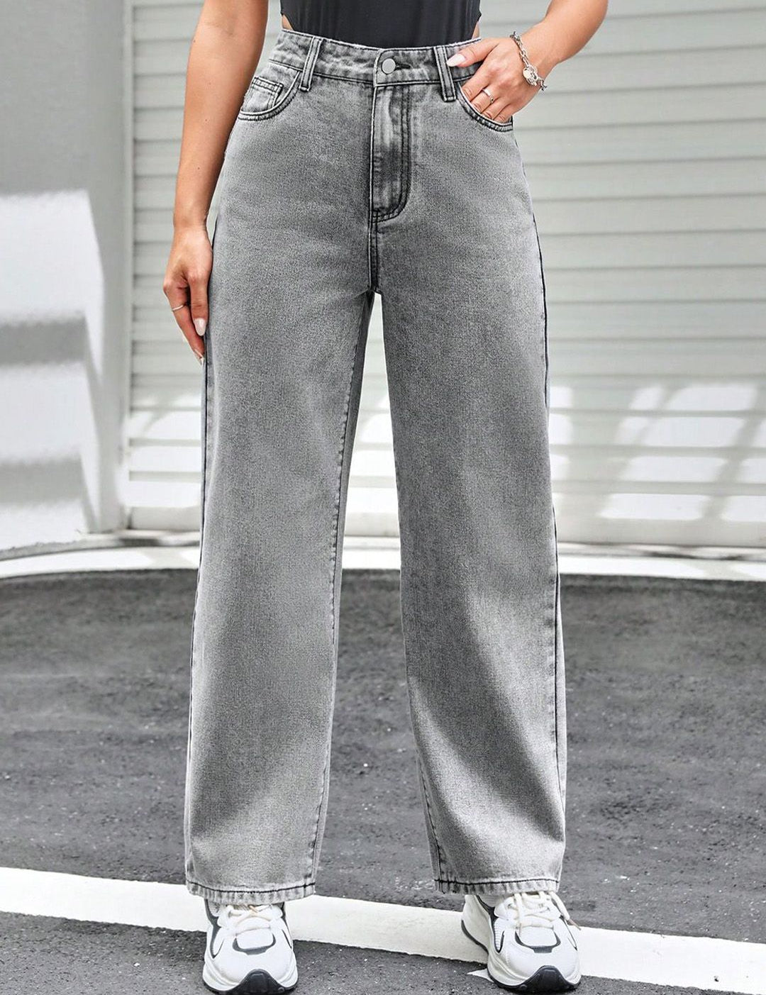 Kotty Women Jean Straight Fit High-Rise Stretchable Jeans