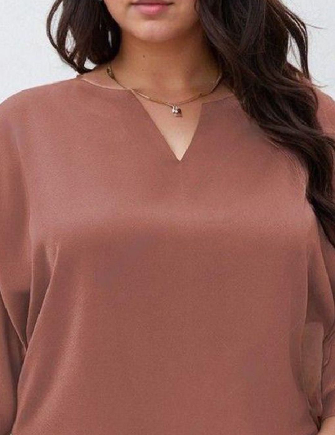 KOTTY Women Plus Size Solid V-Neck Top