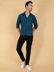 Kotty Men Relaxed Spread Collar Textured Casual Shirt