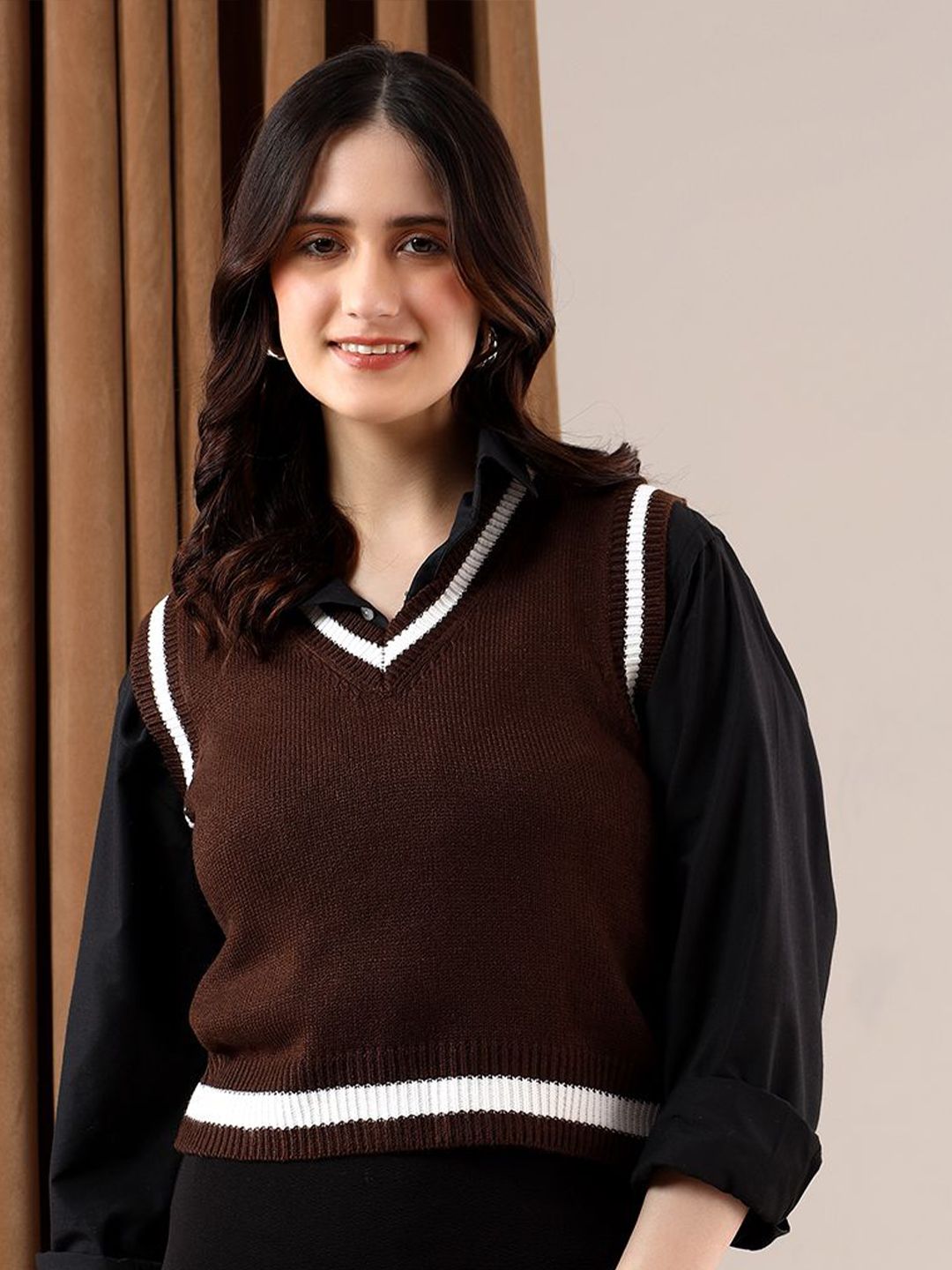 Kotty Women Crop Sweater Vest