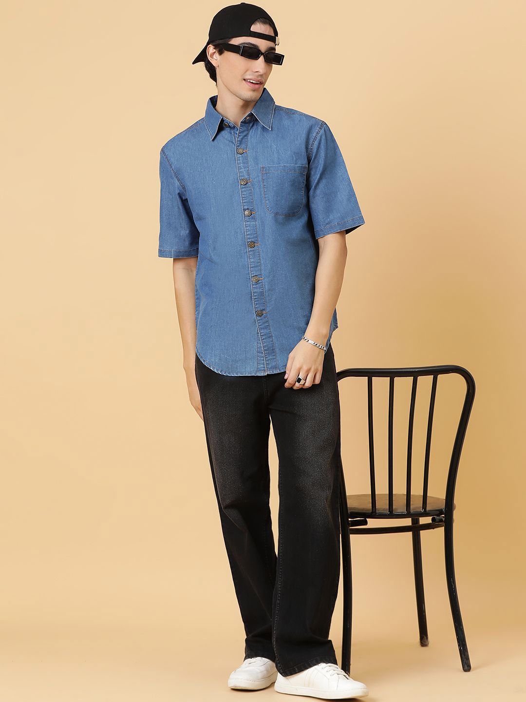 Kotty Men Relaxed Spread Collar Solid Cotton Casual Shirt