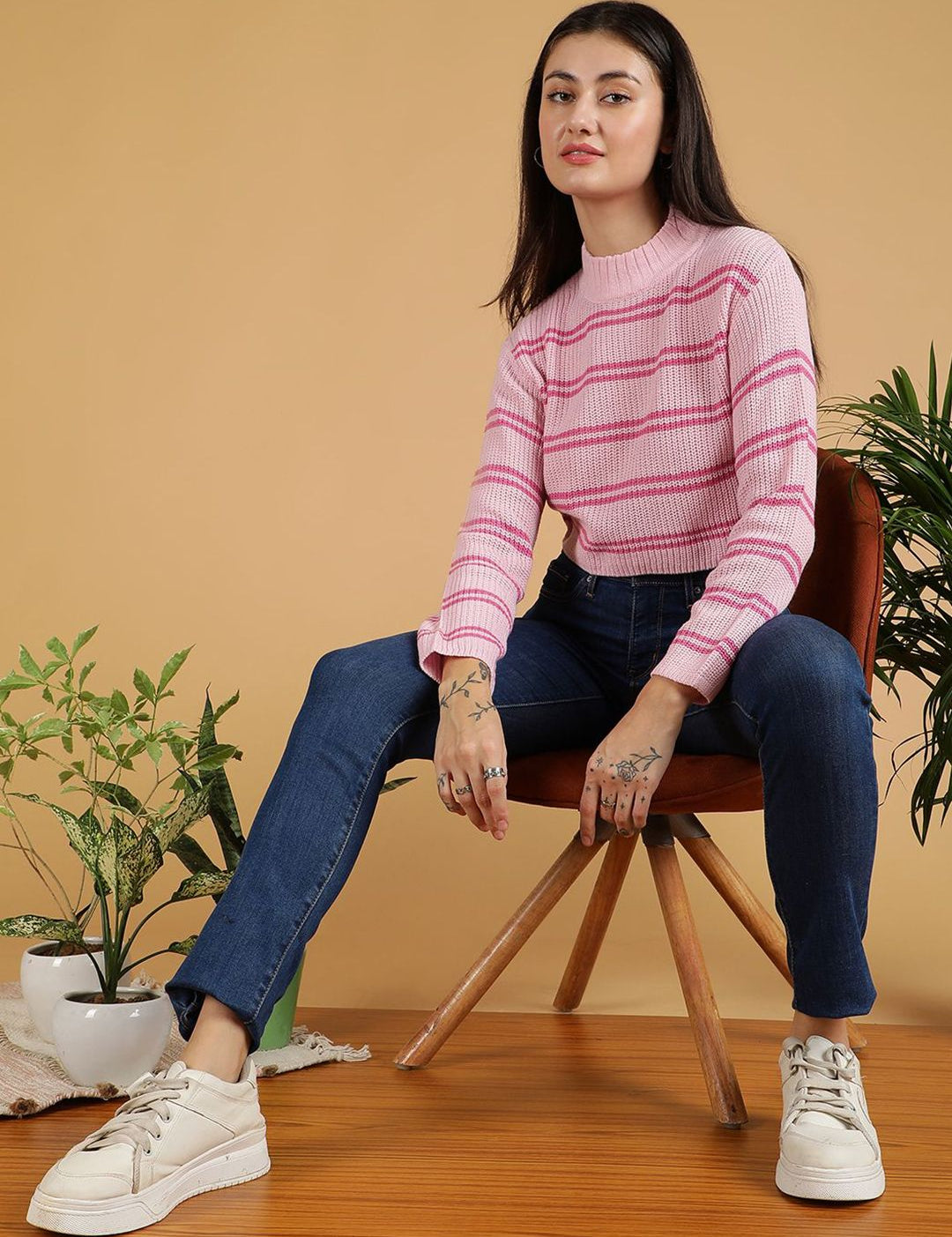 Kotty Women Striped Round Neck Crop Pullover Sweater 