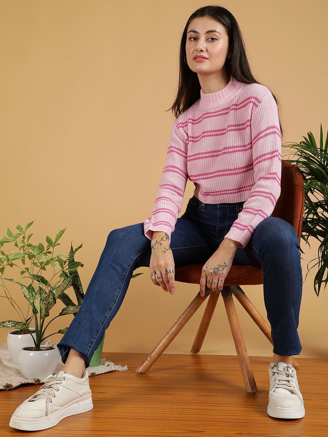 Kotty Women Striped Round Neck Crop Pullover Sweater 