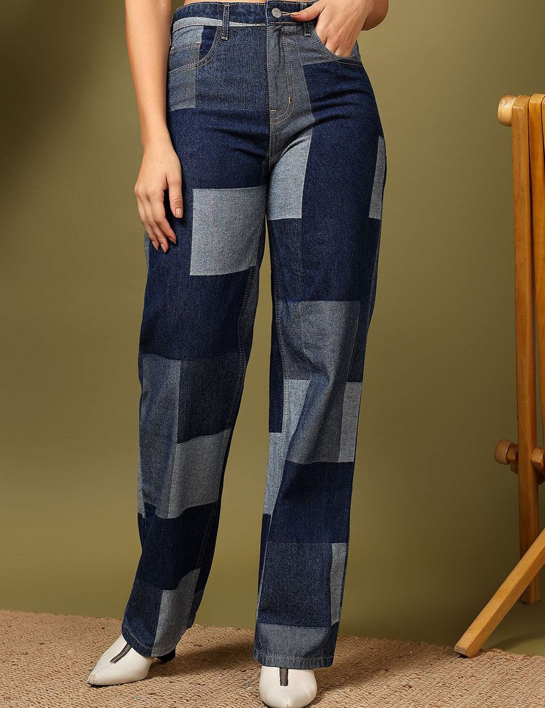 Kotty Women Straight Fit High-Rise Stretchable Jeans