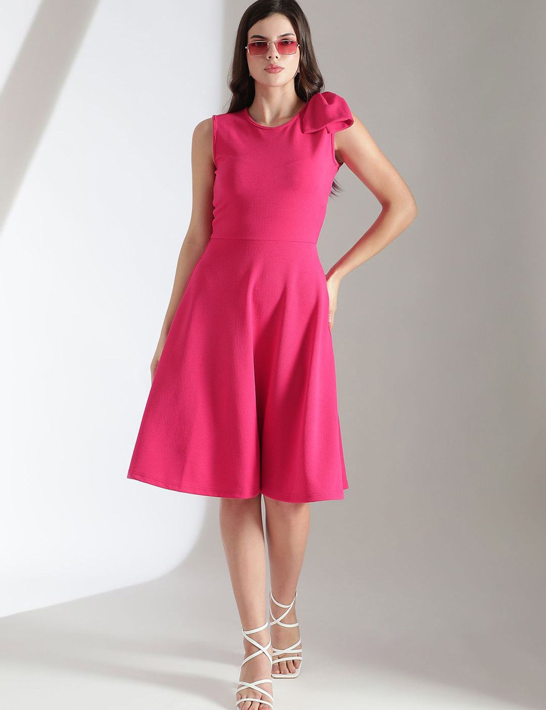 Kotty Solid Round Neck Bow Detailed Fit & Flare Dress