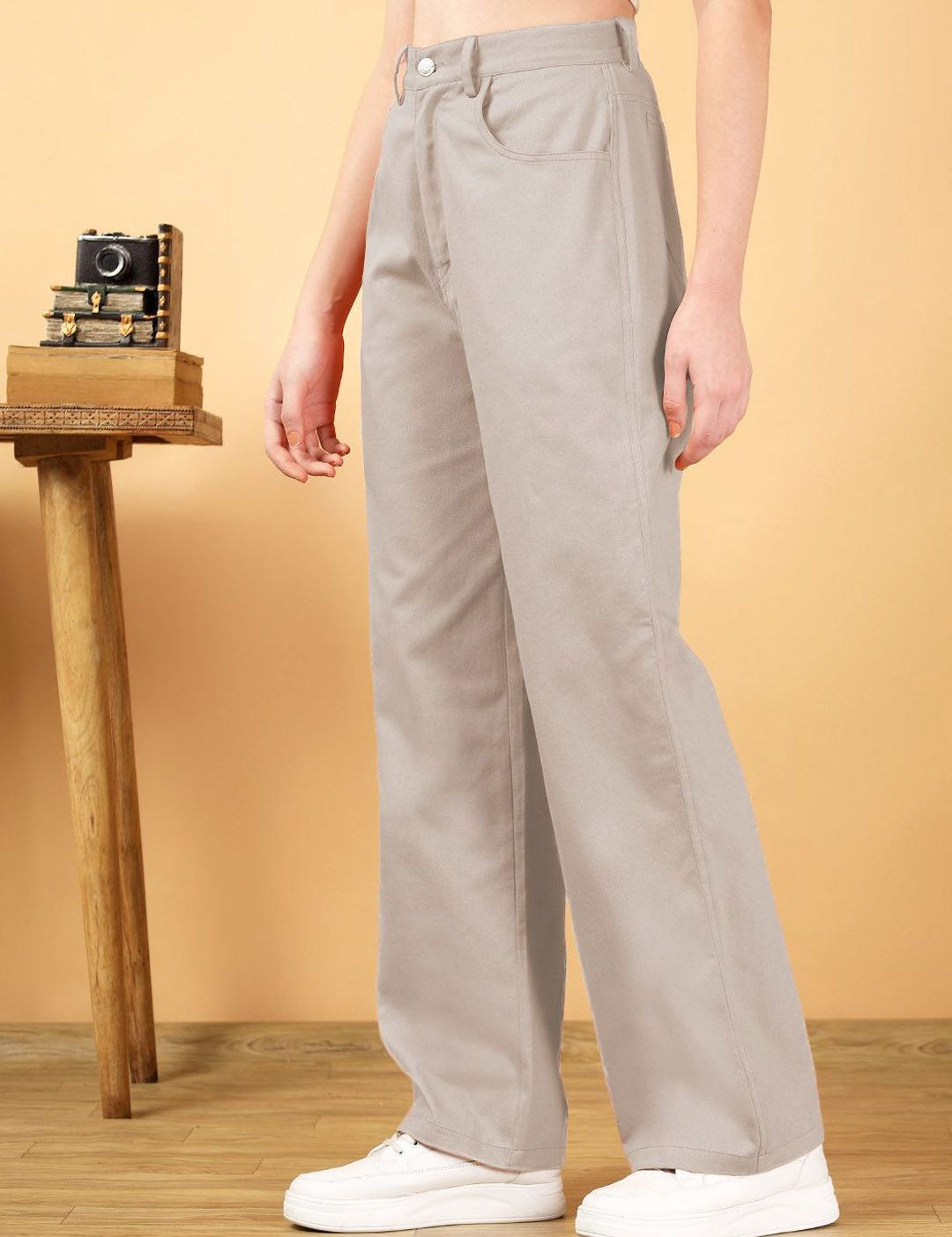 Kotty Women Loose Fit Mid-Rise Formal Trousers