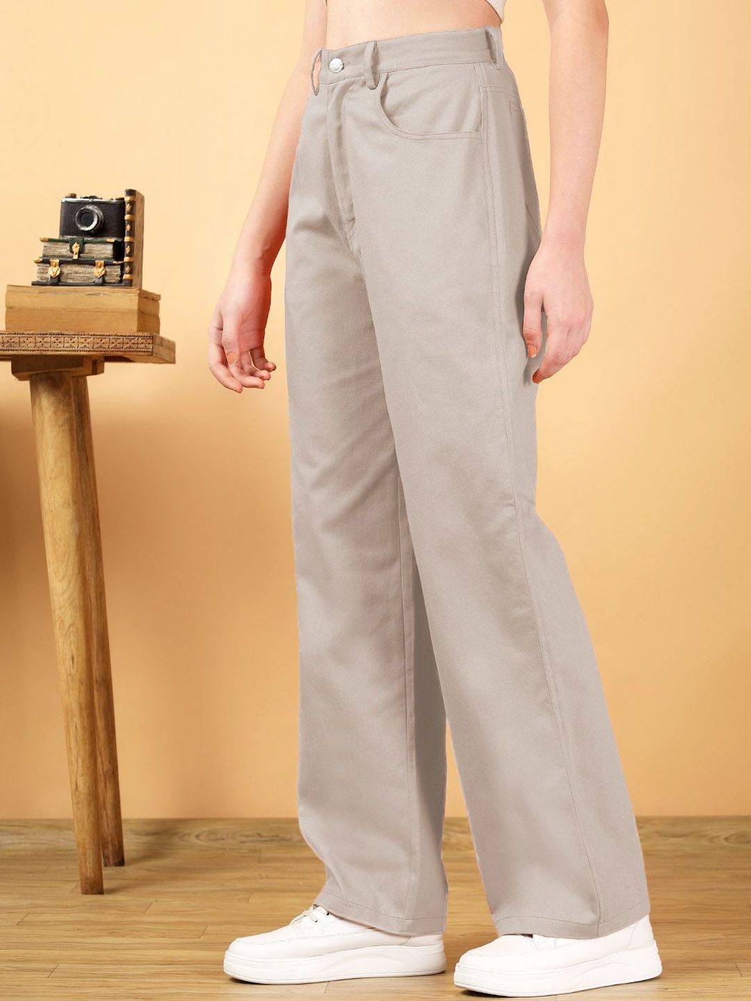 Kotty Women Loose Fit Mid-Rise Formal Trousers