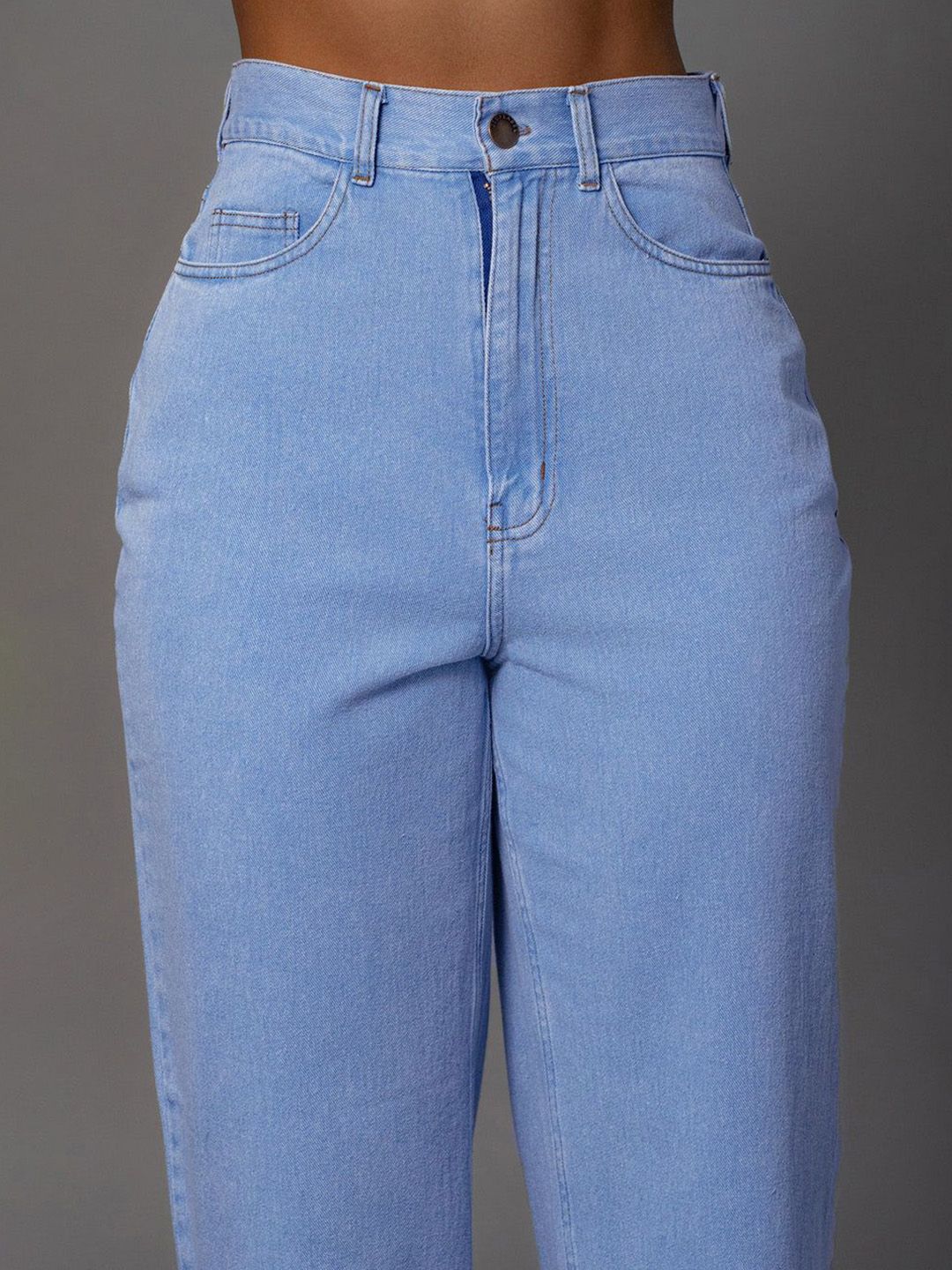 Kotty Women Straight Fit High-Rise Stretchable Jeans