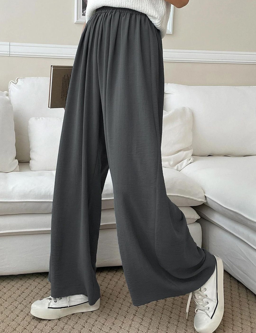 Kotty Women Relaxed Straight Leg Loose Fit High-Rise Wrinkle Free Regular Trousers