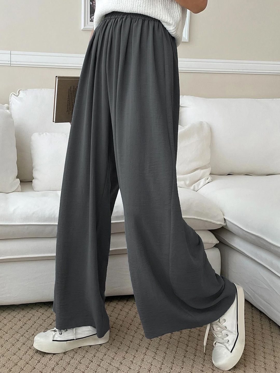 Kotty Women Relaxed Straight Leg Loose Fit High-Rise Wrinkle Free Regular Trousers