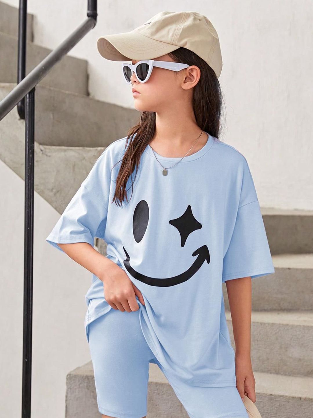 Kotty Girls Graphic Printed Round Neck Cotton Oversized T-shirt