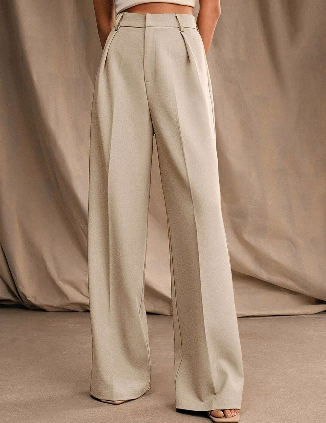 Kotty Women Relaxed Straight Fit High-Rise Pleated Wide Leg Trousers