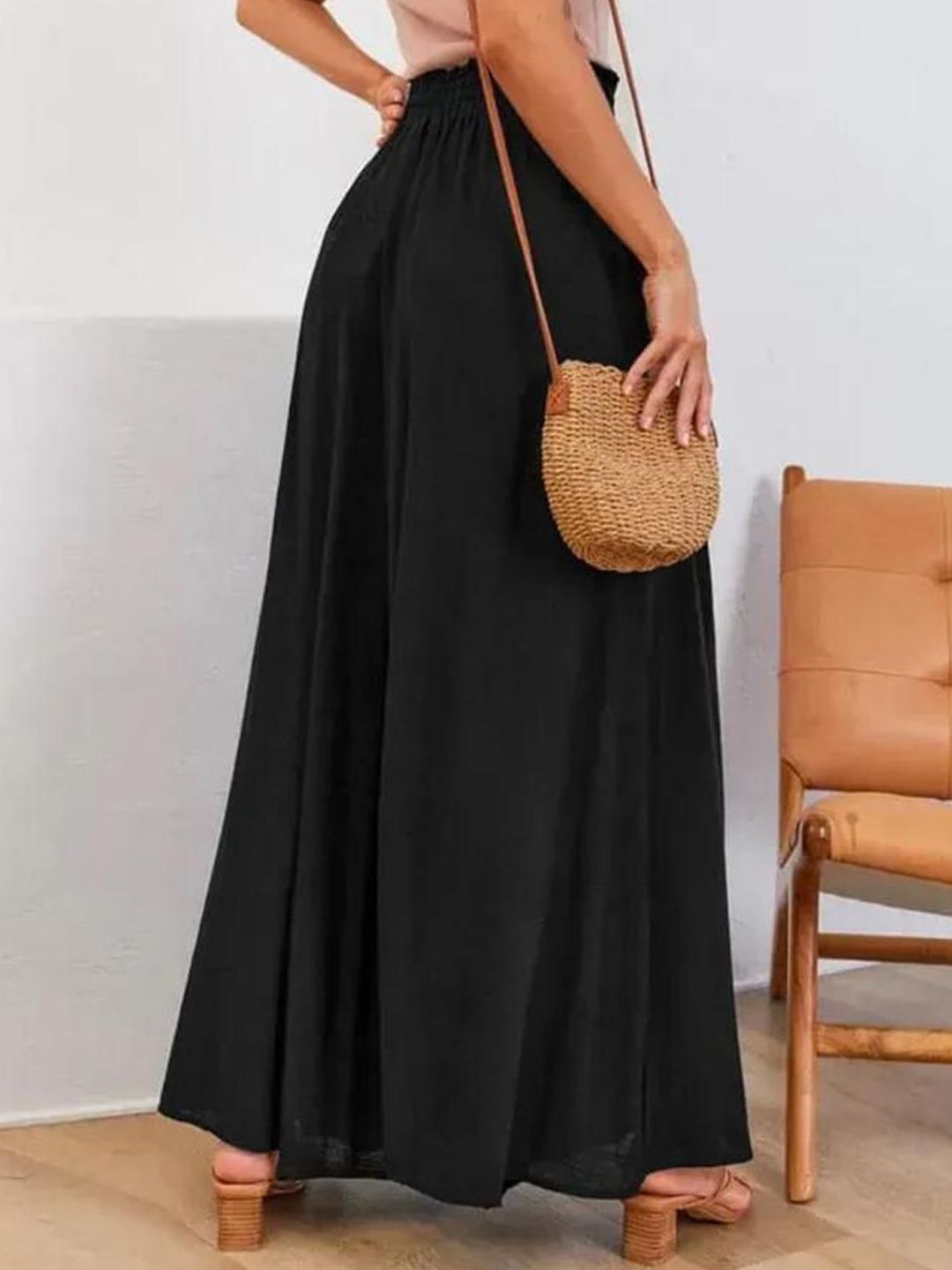 Kotty Women Loose Fit High-Rise Easy Wash Pleated Linen Trousers