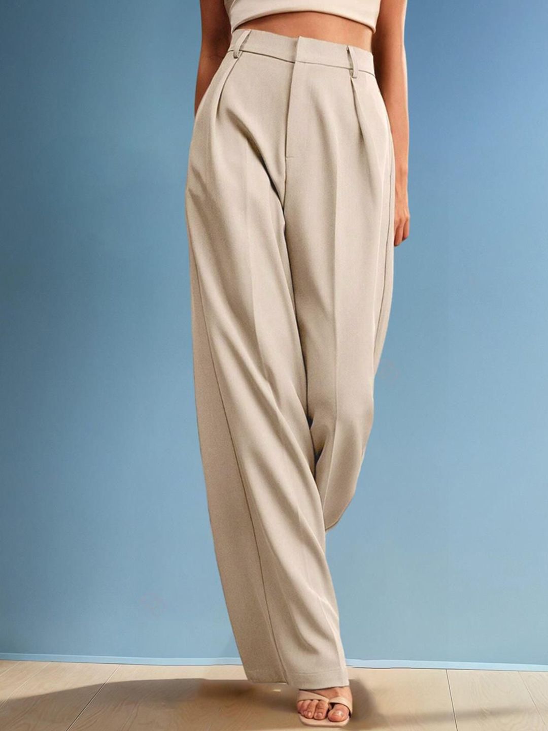 Kotty Women Cotton Straight Fit High-Rise Easy Wash Pleated Trousers