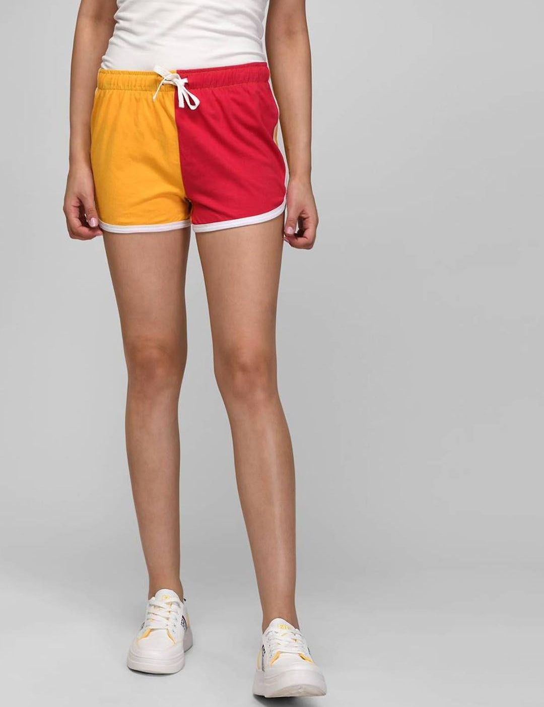 Kotty Women Colourblocked Yoga Sports Shorts 