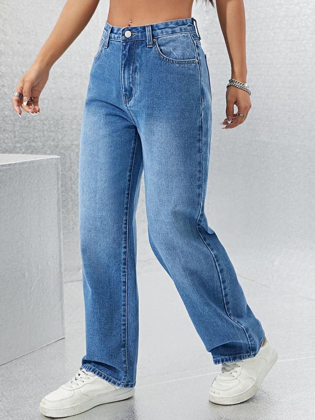Kotty Women Straight Fit High-Rise Stretchable Jeans