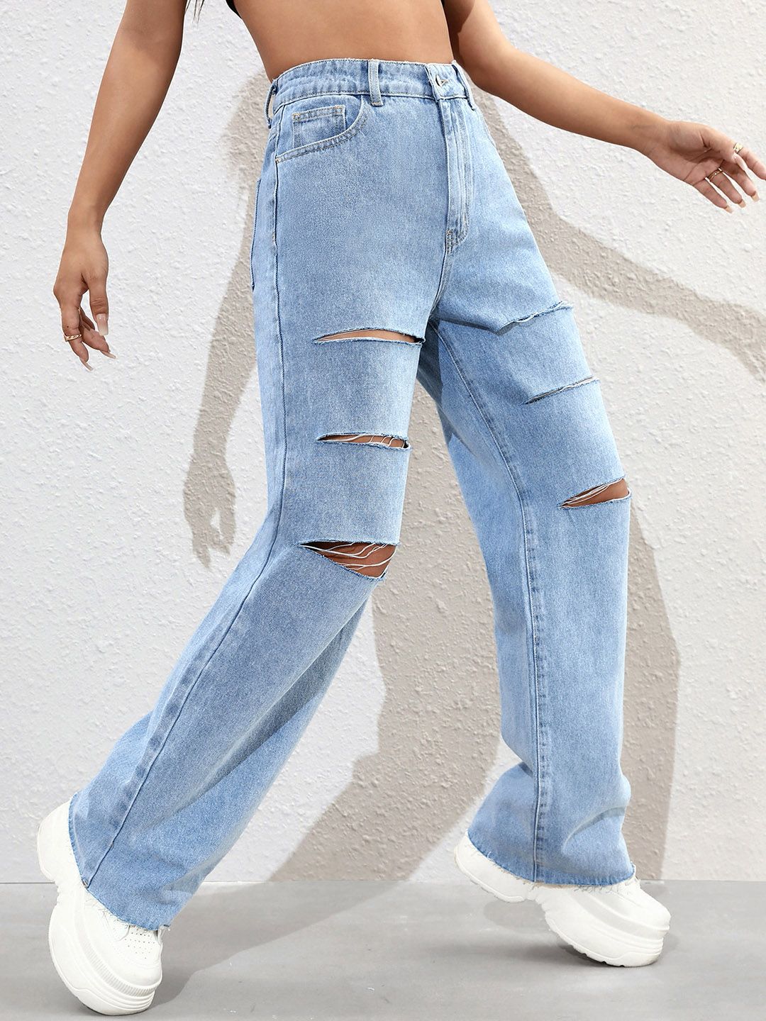 Kotty Women Straight Fit High-Rise Slash Knee Stretchable Jeans