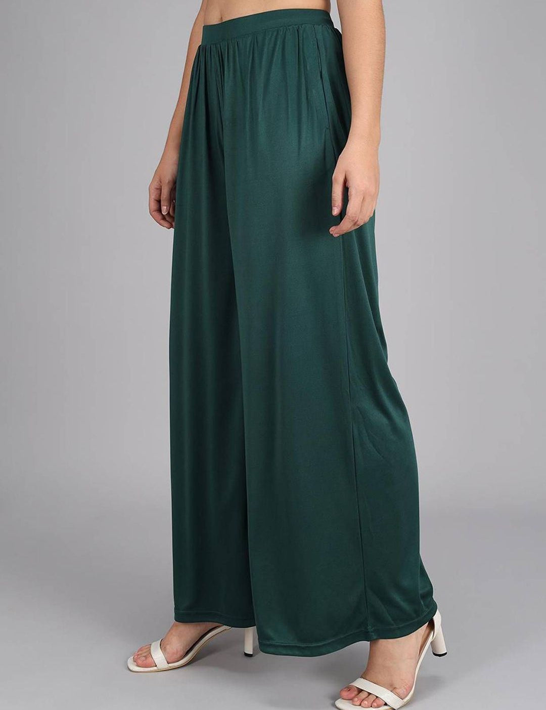 Kotty Women Relaxed Mid-Rise Wide Leg Trousers