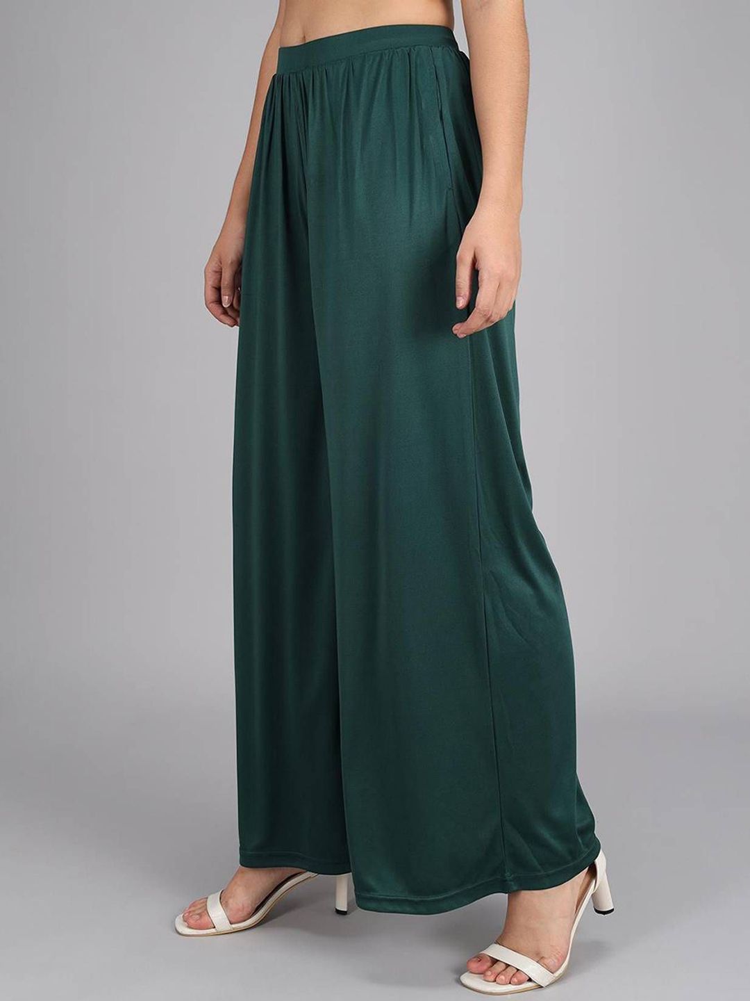 Kotty Women Relaxed Mid-Rise Wide Leg Trousers