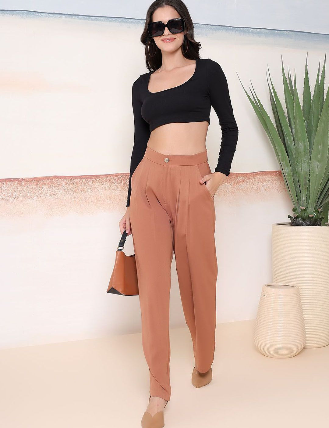 Kotty Women Comfort Relaxed Fit High-Rise Pleated Parallel Trousers