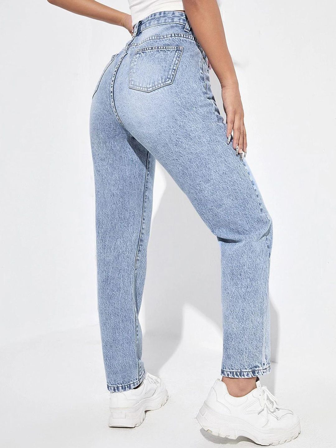 Kotty Women Straight Fit High-Rise Stretchable Jeans