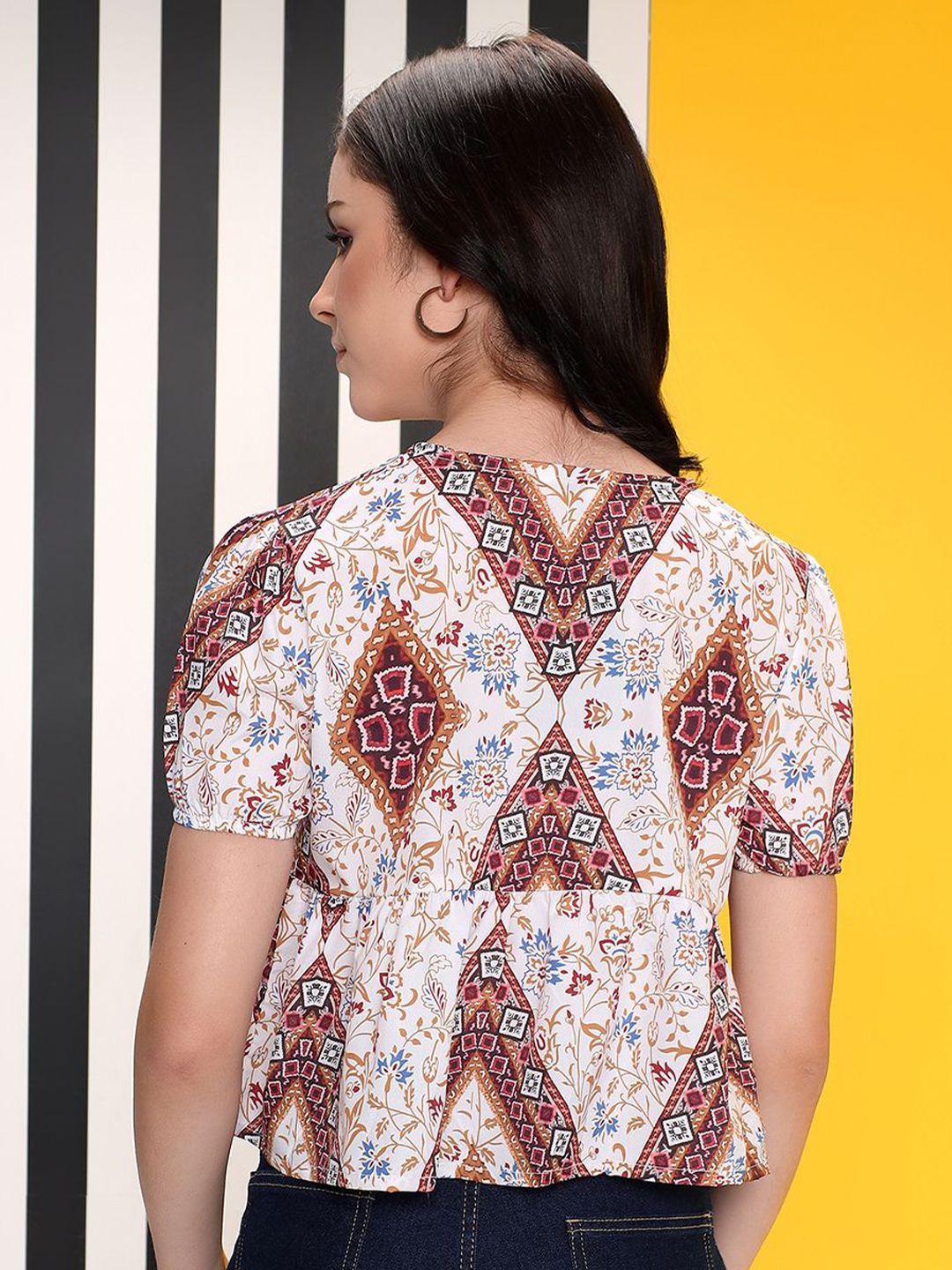 Kotty Women Printed Tie-Up Neck Puff Sleeves Top