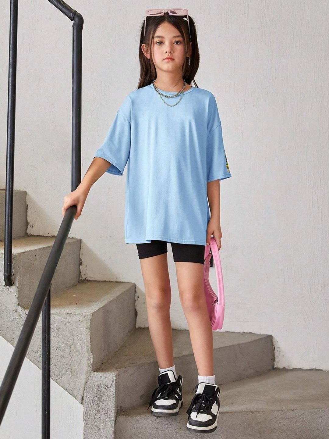 Kotty Girls Graphic Printed Round Neck Cotton Oversized T-shirt