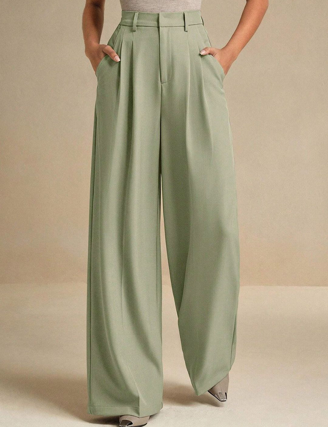 Kotty Women Relaxed Straight Leg High-Rise Pleated Trousers