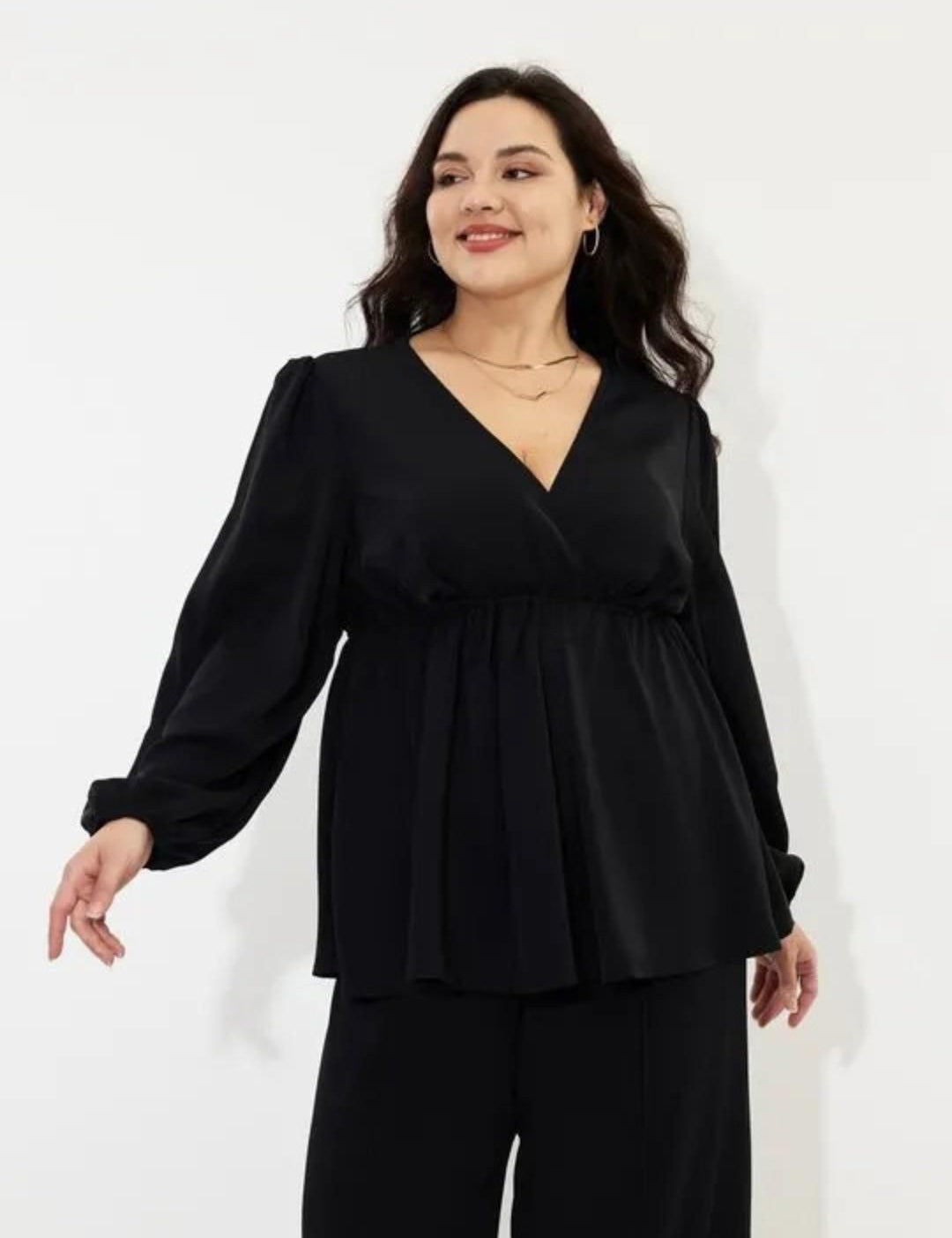 KOTTY Bishop Sleeves Plunge Neck Empire Top