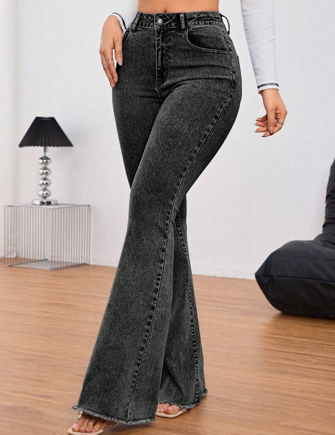 Kotty Women Bootilicious Bootcut Mid-Rise Stretchable Jeans