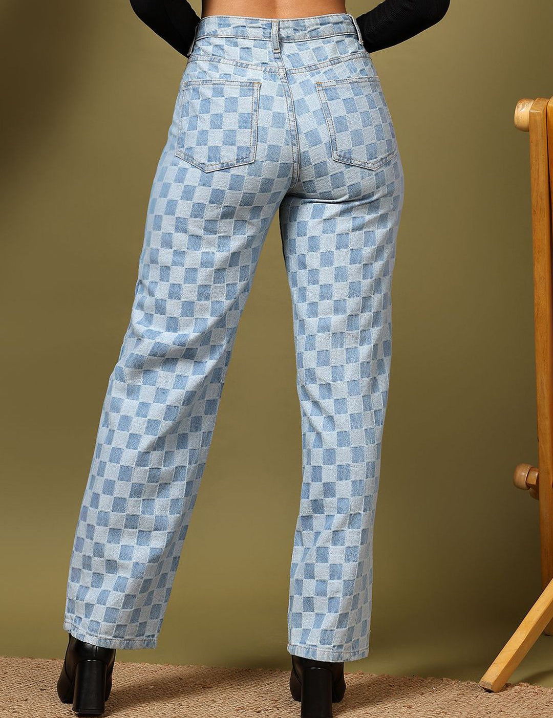 Kotty Women Straight Fit High-Rise Stretchable Jeans