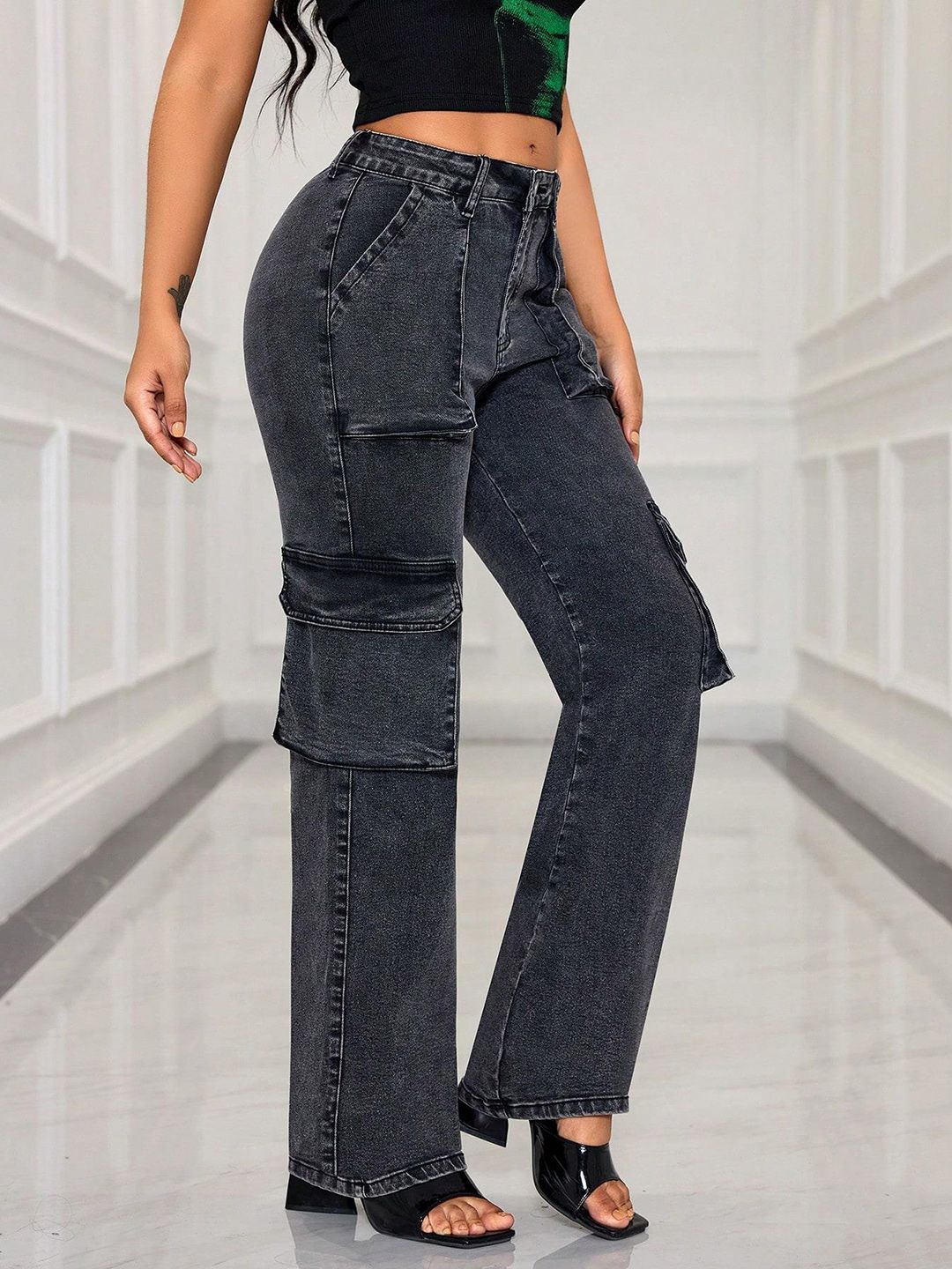 Kotty Women Straight Fit High-Rise Stretchable Jeans