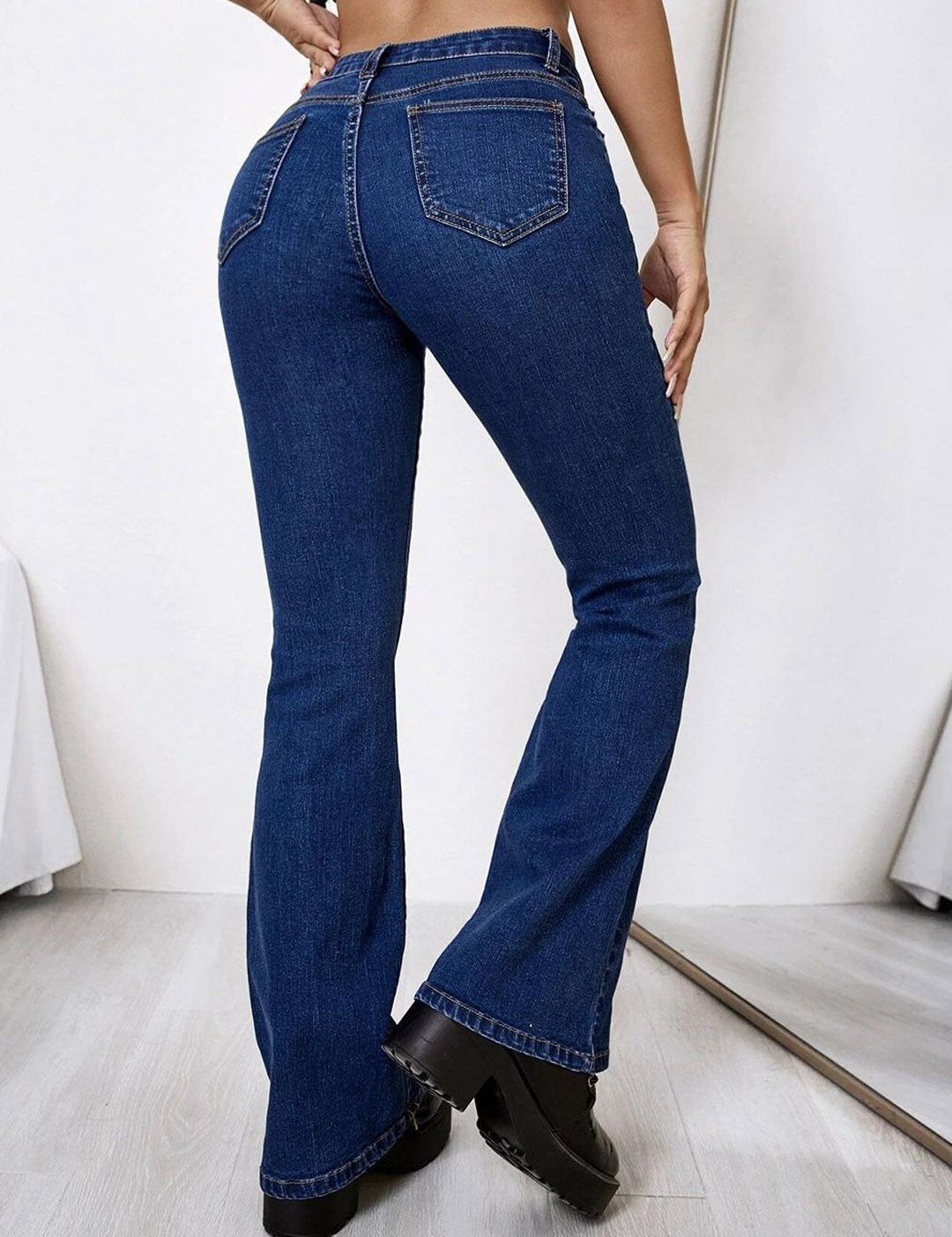 Kotty Women Bootcut Cotton High-Rise Jeans