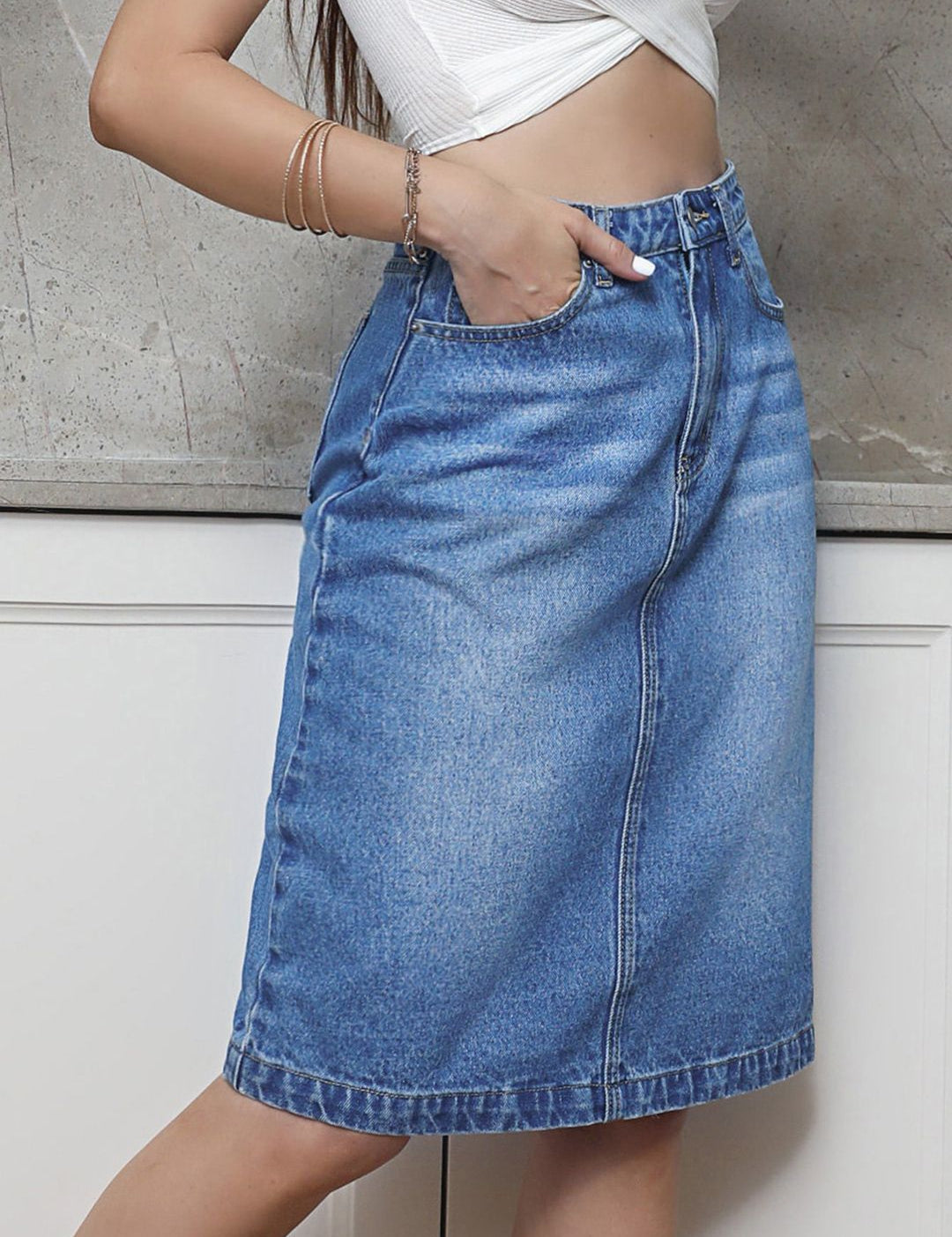  Kotty Pencil Knee Length  Skirts