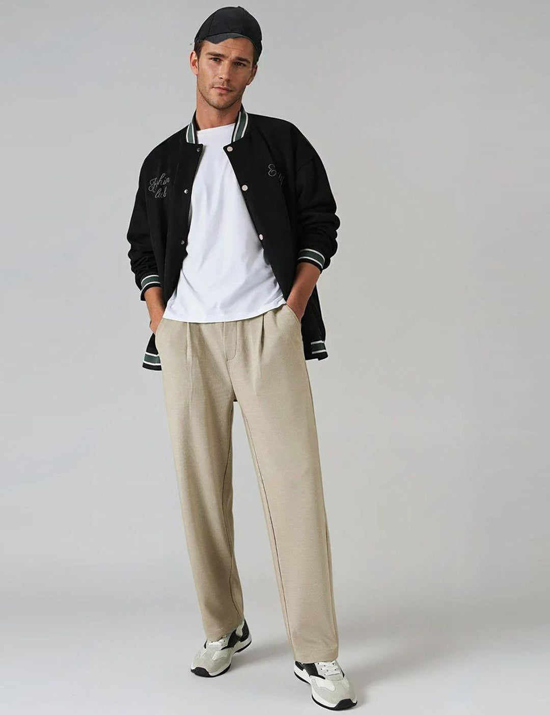 Kotty Men Relaxed Straight Leg Easy Wash Mid-Rise Trousers