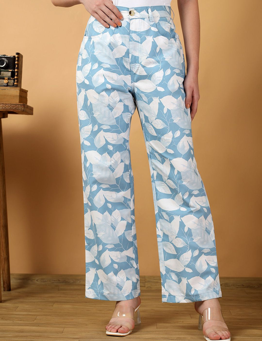 Kotty Women Floral Printed Relaxed Straight Leg Straight Fit Easy Wash Trousers