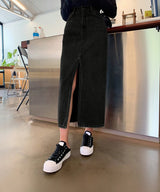 Women's Black High-Rise Denim Midi Skirt With Slit