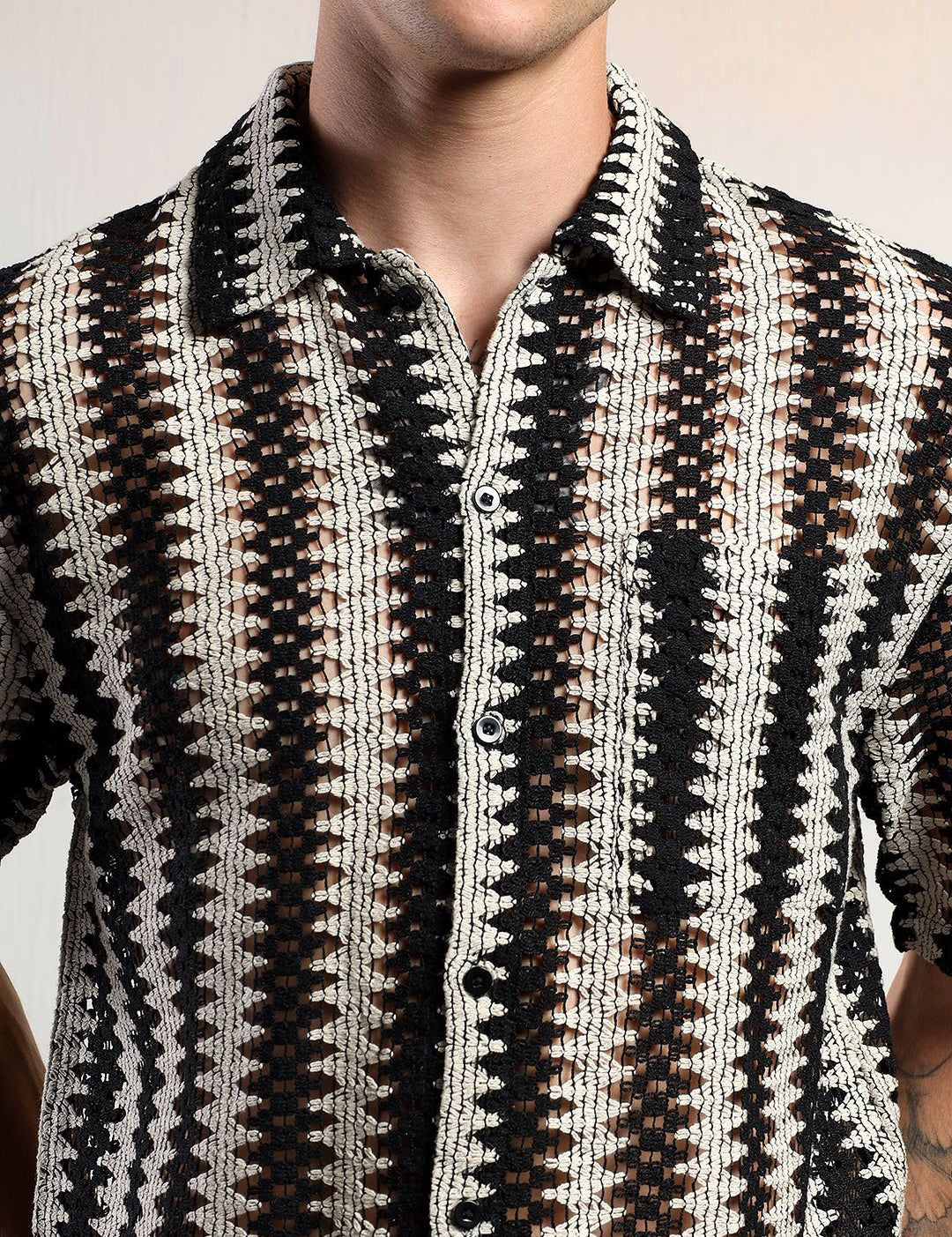 Kotty Vertical Stripes Cotton Spread Collar Short Sleeves Shirt