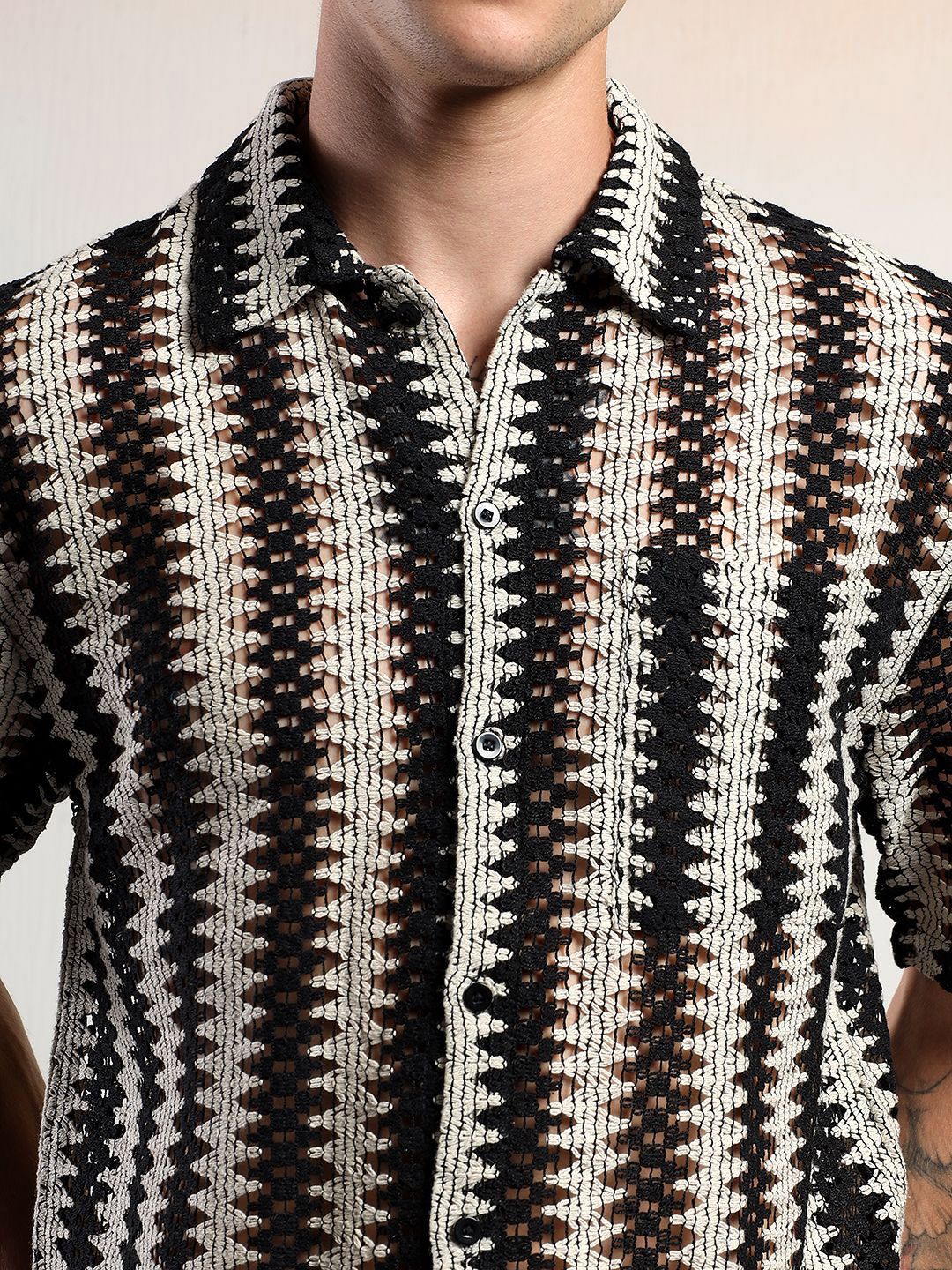 Kotty Vertical Stripes Cotton Spread Collar Short Sleeves Shirt