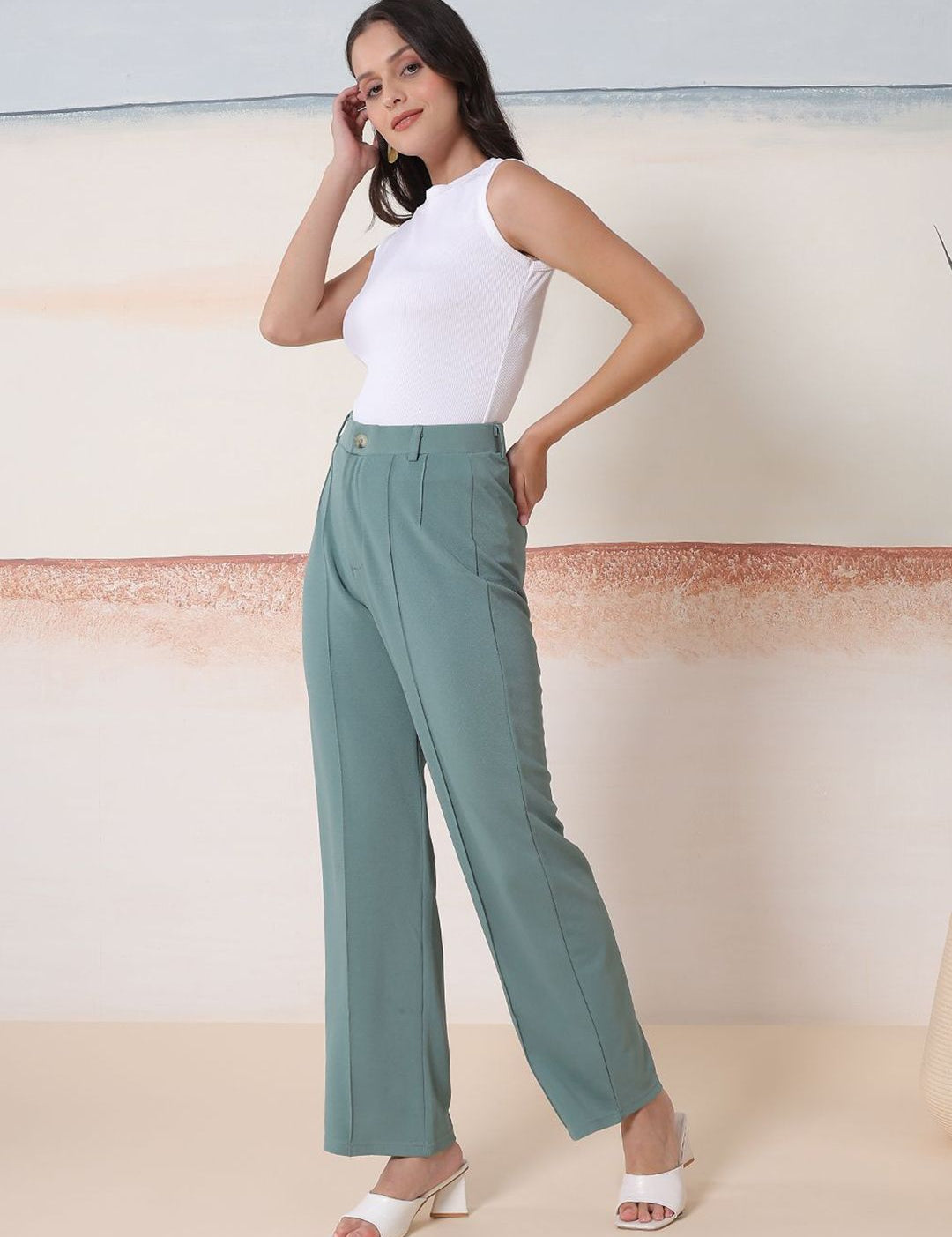 Kotty Relaxed-Fit Round Neck Crop-Top With Trousers Co-Ords

