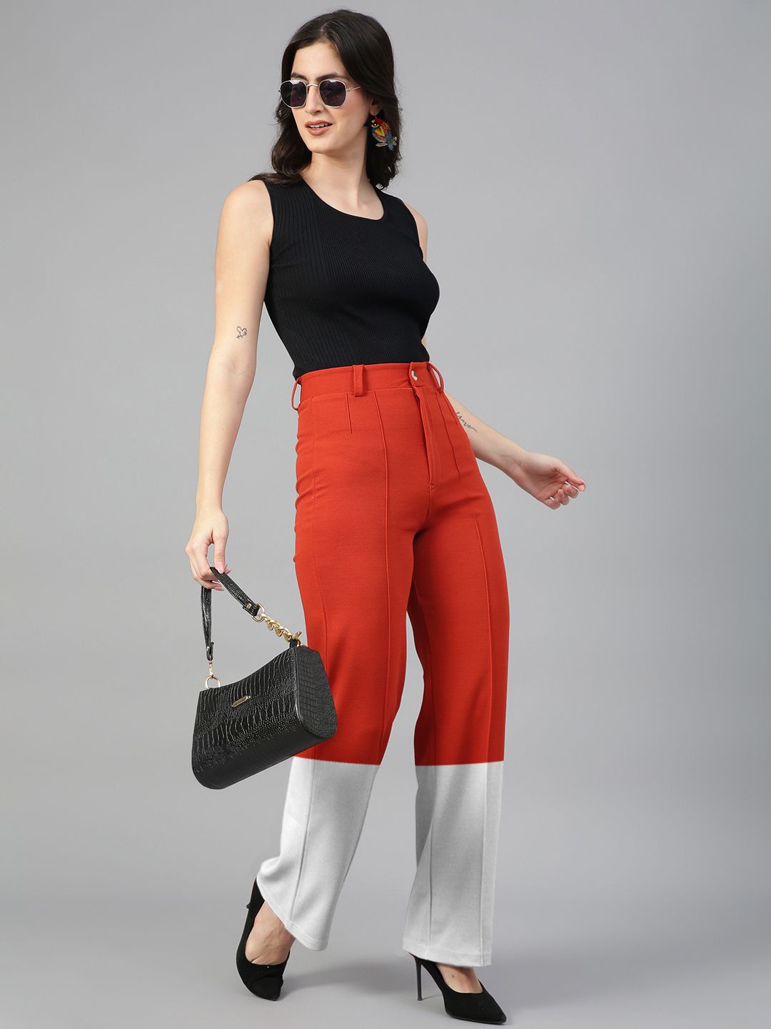 Kotty Women Colourblocked High-Rise Straight Fit Easy Wash Regular Trousers