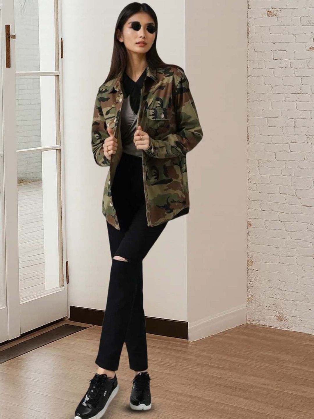 Kotty Women Spread Collar Camouflage Denim Jacket