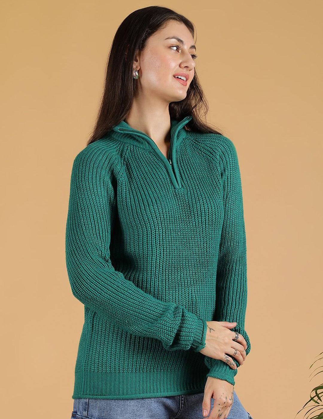 Kotty Women Mock Collar Pullover