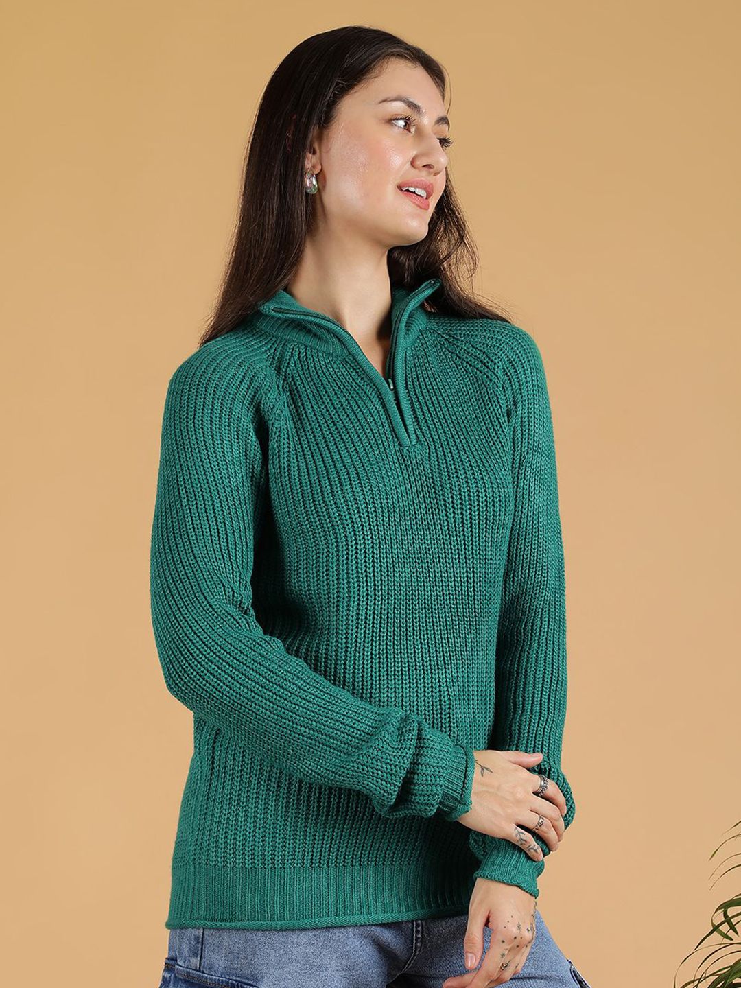 Kotty Women Mock Collar Pullover