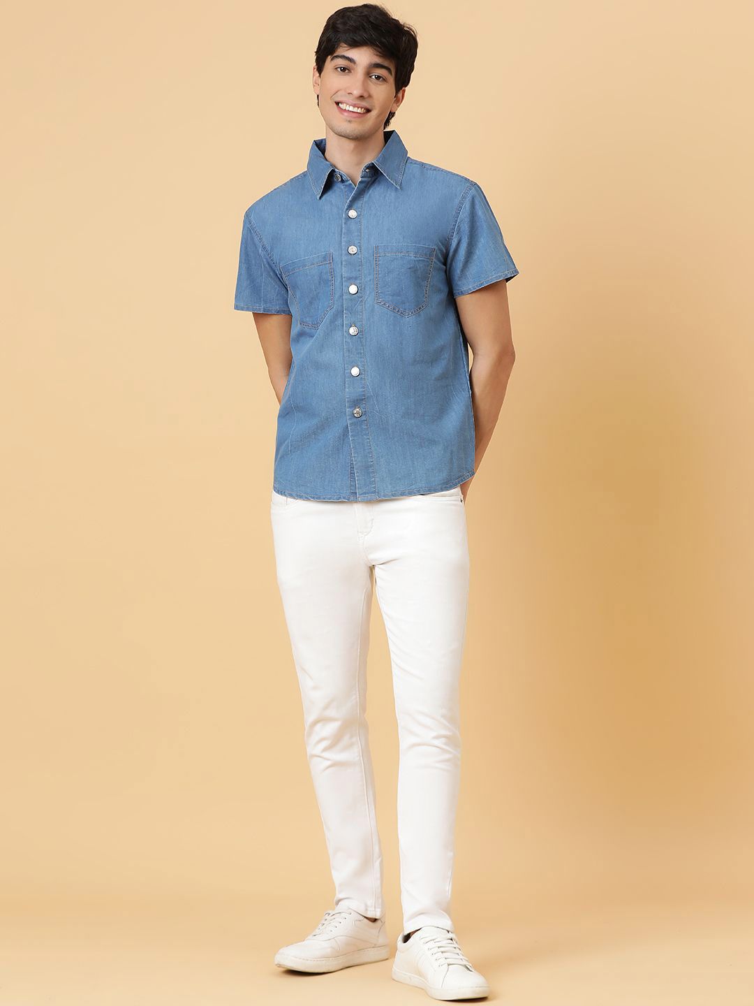 Kotty Men Relaxed Spread Collar Solid Cotton Casual Shirt