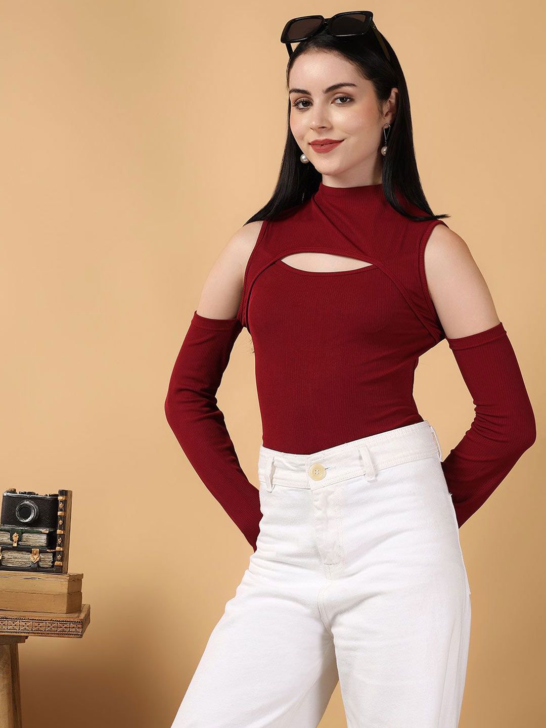 Kotty Keyhole Neck Cold-Shoulder Top
